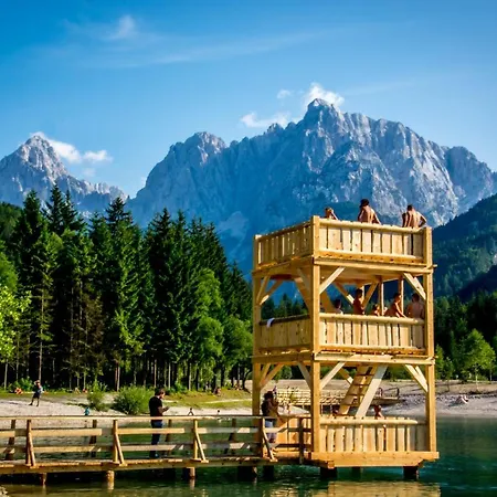 Διαμέρισμα Demec