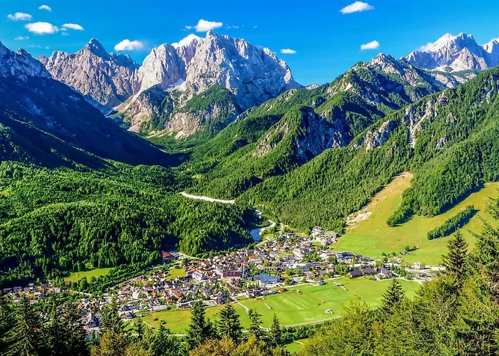 Апартаменты Demec *