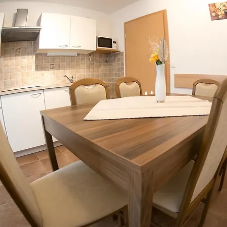 Demec Apartamento *